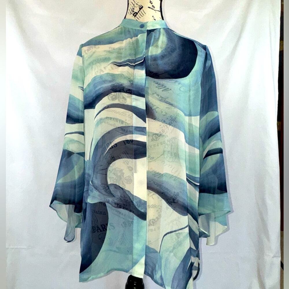 EUC: Lafayette 148 100% Silk Multi-Blue Blouse